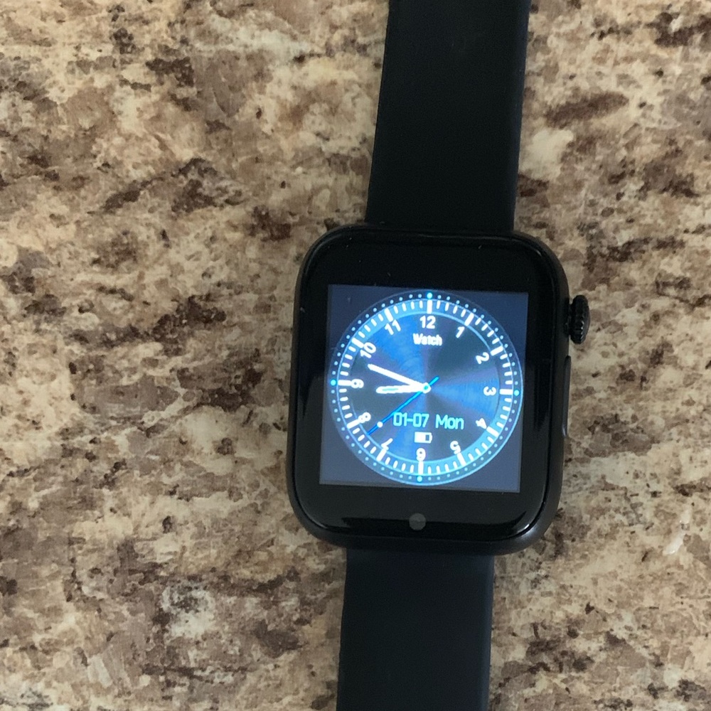 SMART WATCHES - compatible w/ iPhone and android